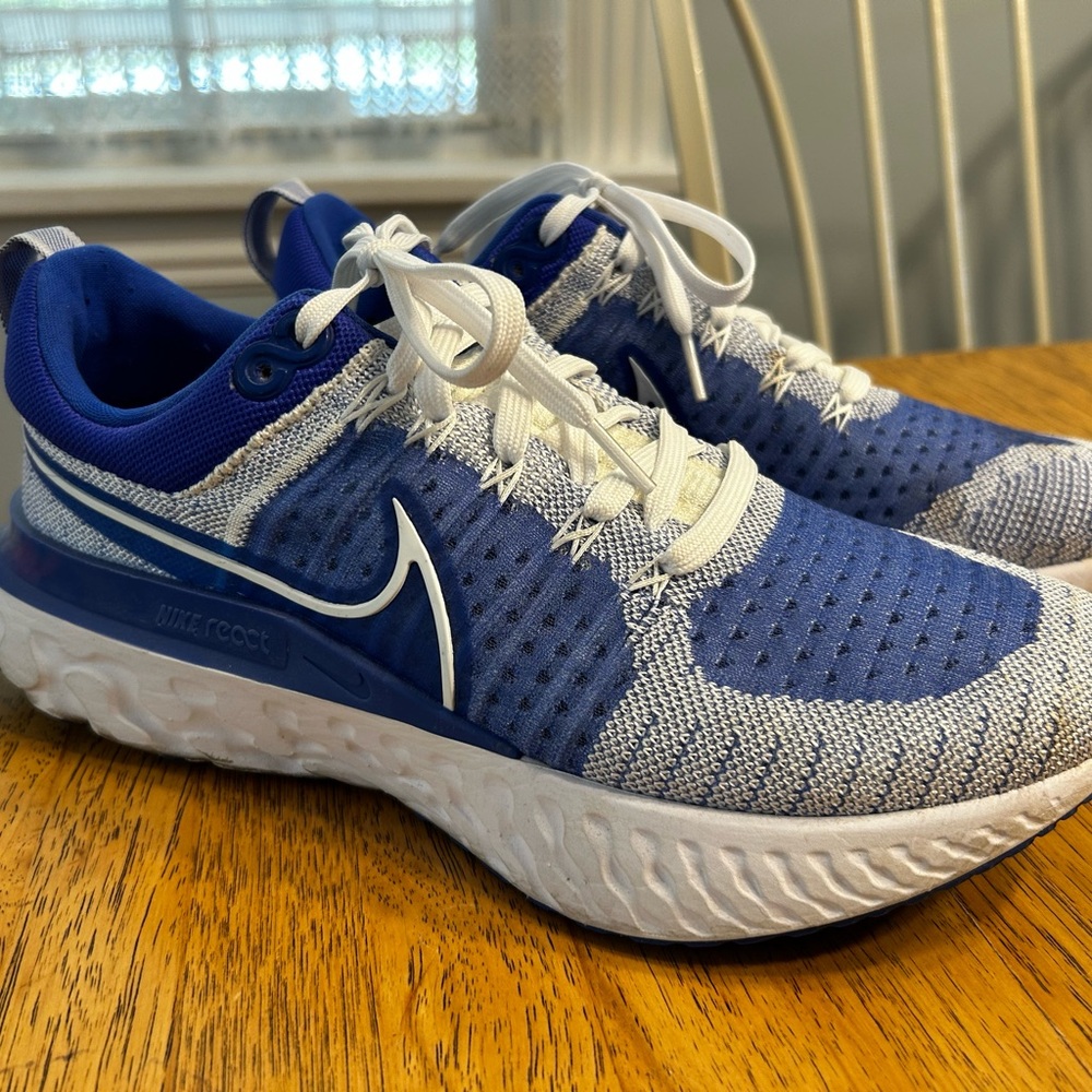 Nike Men’s React Infinity Run Flyknit 2 Running Racer Blue & White Sneakers GUC